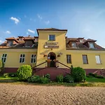 Folwark Luknajno Nad Jeziorem Sniardwy Dziedzictwo Kulinarne Warmia-mazury Bed and breakfast 3*