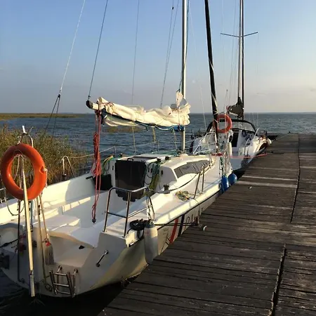 Folwark Luknajno Nad Jeziorem Sniardwy Dziedzictwo Kulinarne Warmia-mazury Couette-café Mikołajki