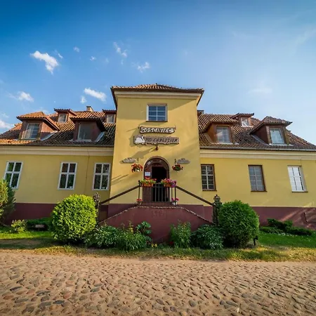 Folwark Luknajno Nad Jeziorem Sniardwy Dziedzictwo Kulinarne Warmia-mazury Couette-café 3*