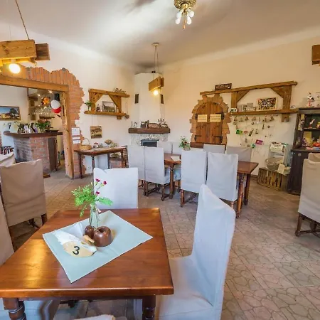 Folwark Luknajno Nad Jeziorem Sniardwy Dziedzictwo Kulinarne Warmia-mazury 3* Mikołajki