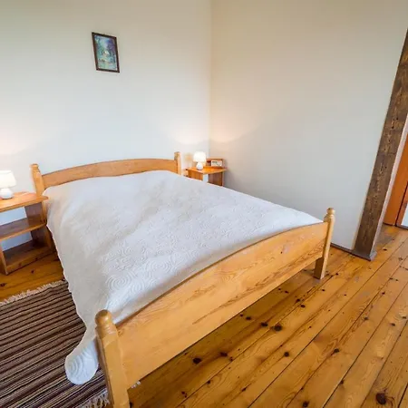 Folwark Luknajno Nad Jeziorem Sniardwy Dziedzictwo Kulinarne Warmia-mazury Mikolajki (Mragowo)