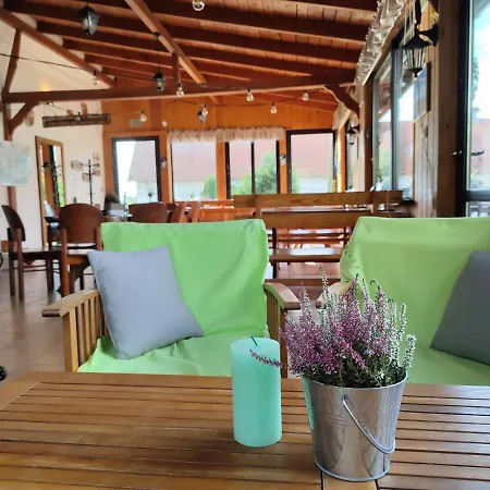 Bed & Breakfast Folwark Luknajno Nad Jeziorem Sniardwy Dziedzictwo Kulinarne Warmia-mazury *