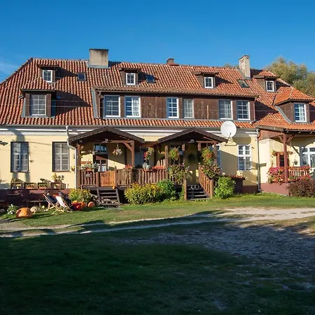 Folwark Luknajno Nad Jeziorem Sniardwy Dziedzictwo Kulinarne Warmia-mazury Couette-café