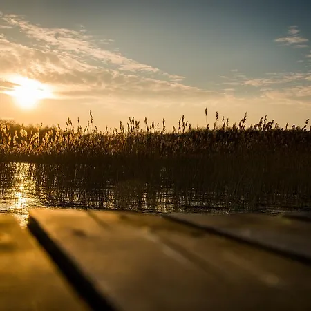 Folwark Luknajno Nad Jeziorem Sniardwy Dziedzictwo Kulinarne Warmia-mazury Couette-café Mikołajki