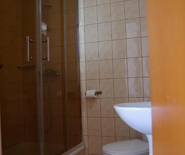 Bed & Breakfast Folwark Luknajno Nad Jeziorem Sniardwy Dziedzictwo Kulinarne Warmia-mazury Mikołajki